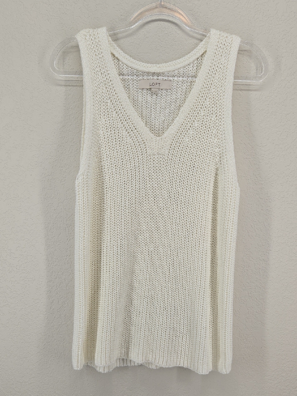 LOFT Cream Knit V-Neck Sleeveless Sweater Size XL